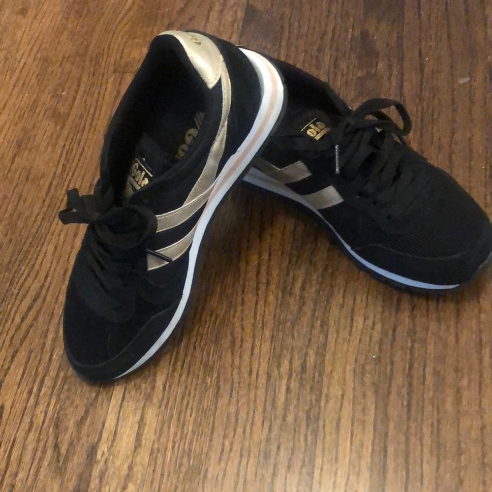 Gola sneakers
